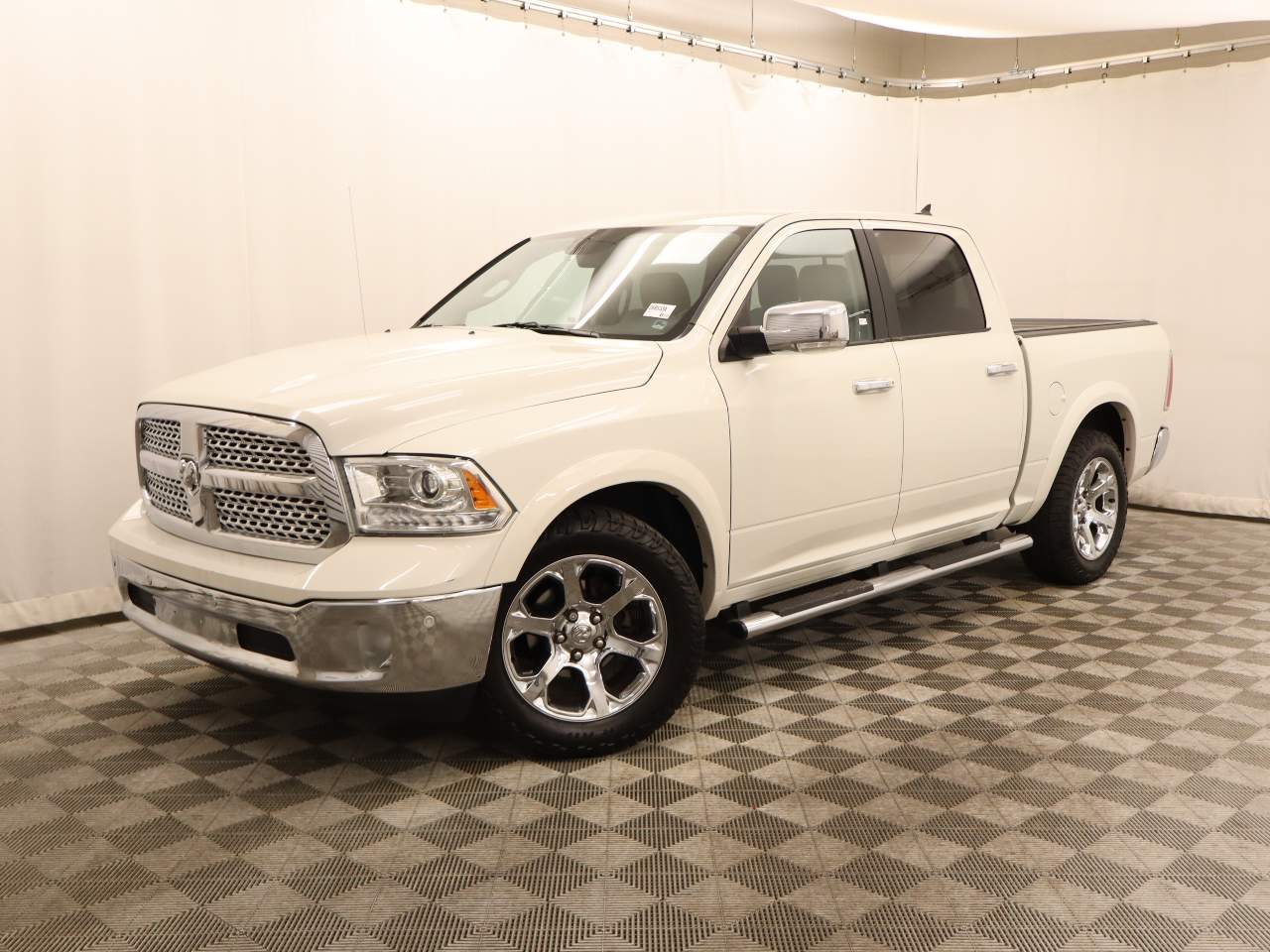 2016 Ram 1500 Laramie Crew Cab