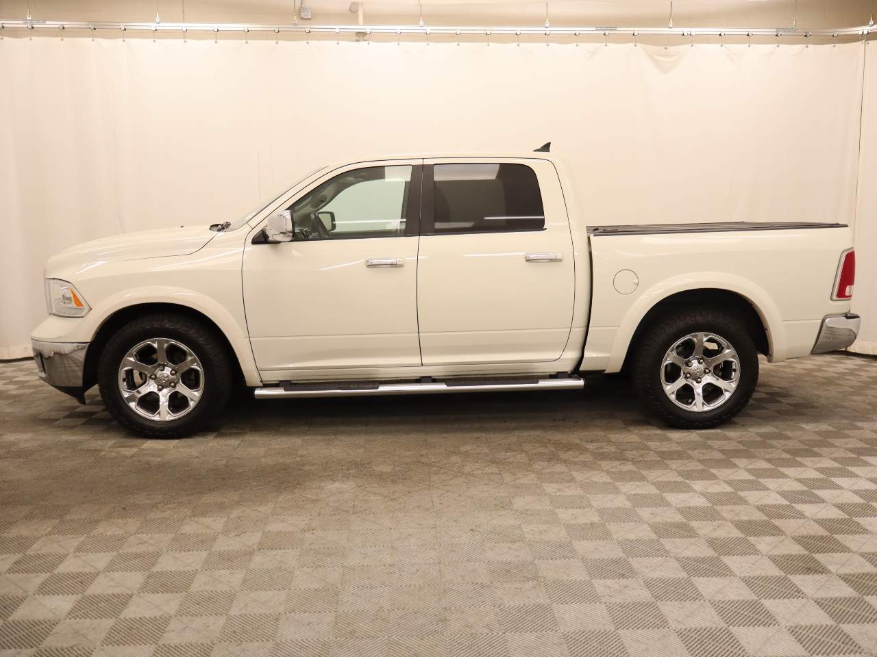 2016 Ram 1500 Laramie Crew Cab