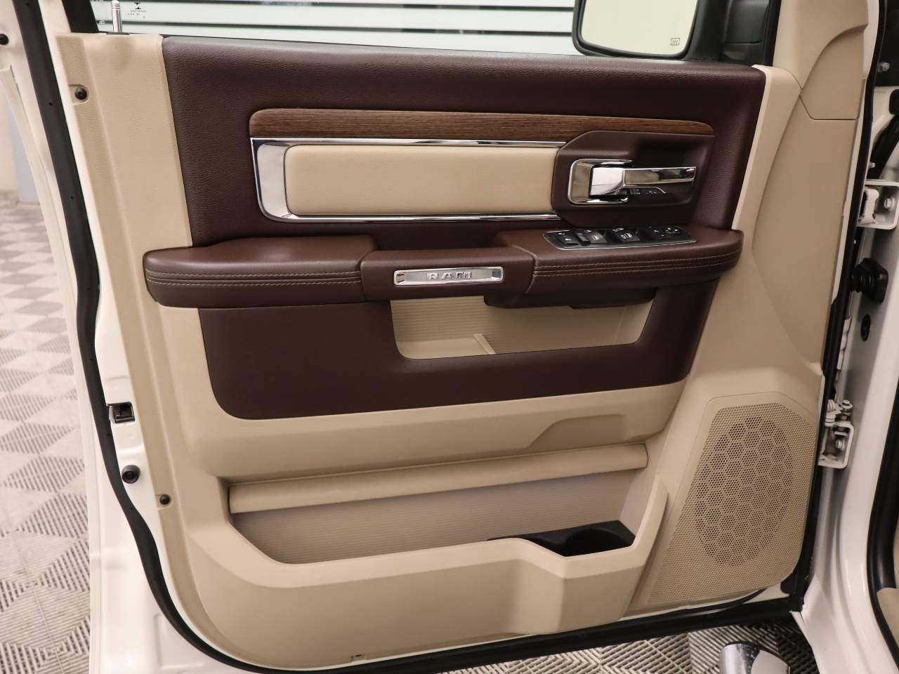 2016 Ram 1500 Laramie Crew Cab