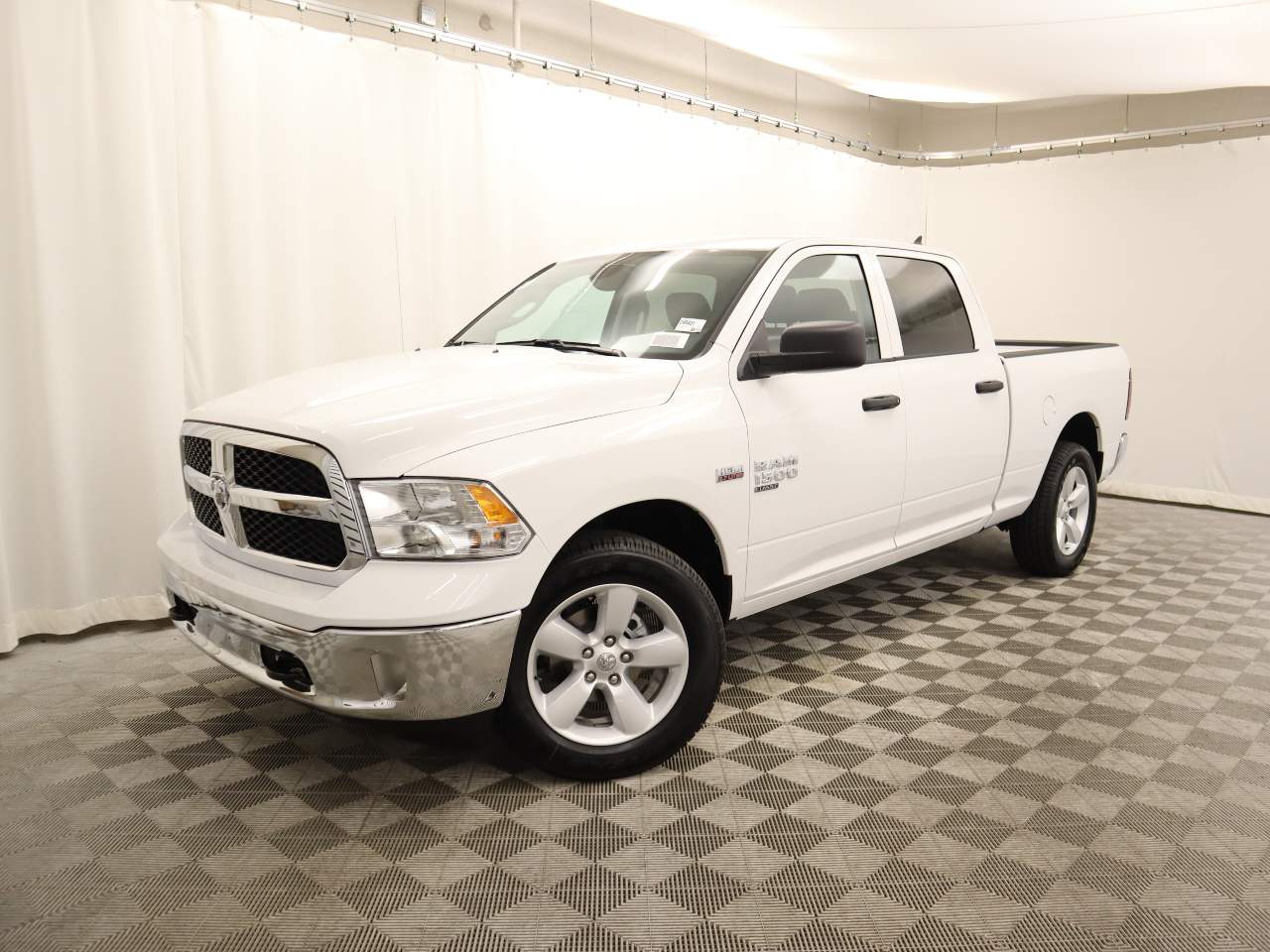 2024 Ram 1500 Classic Crew Cab Tradesman