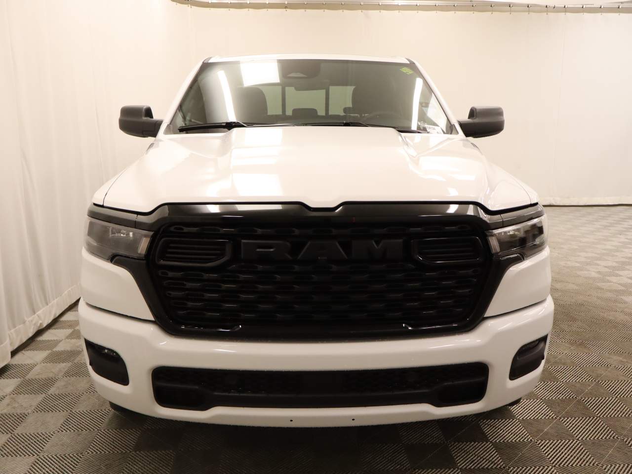 2025 Ram 1500 Crew Cab Tradesman