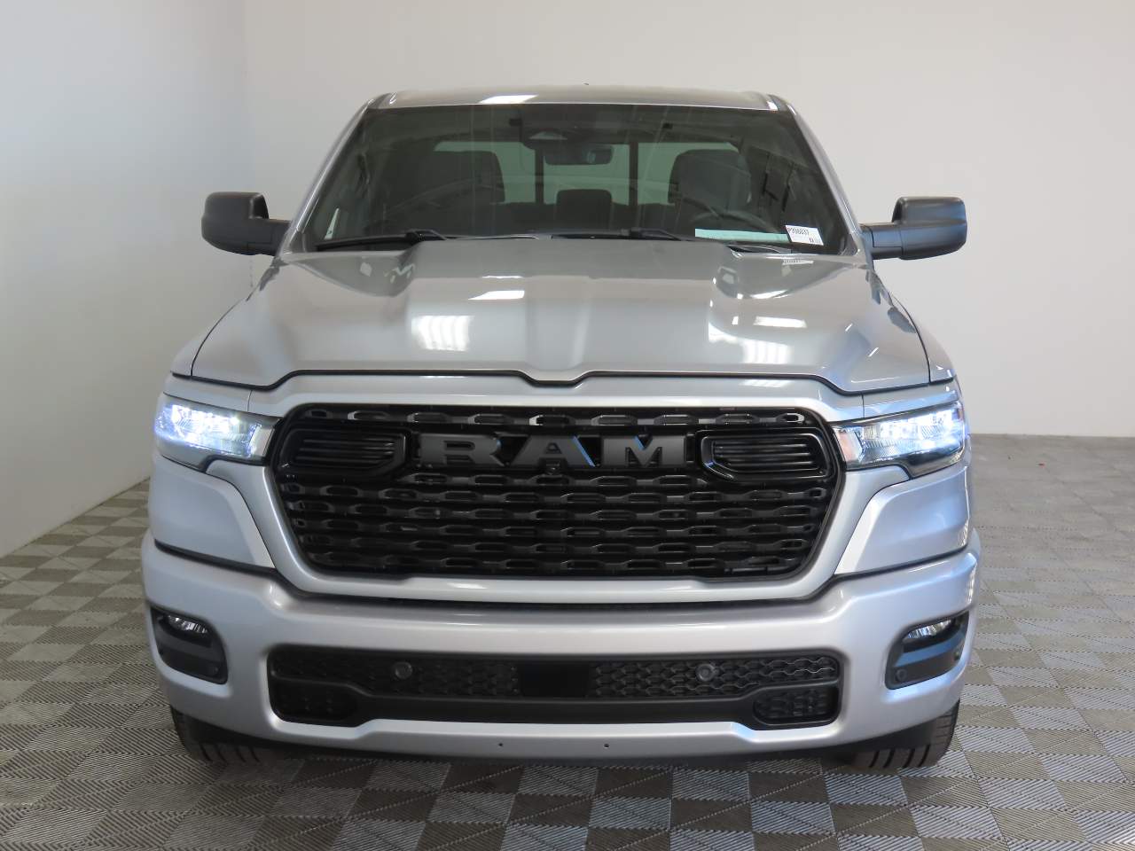 2025 Ram 1500 Tradesman Crew Cab