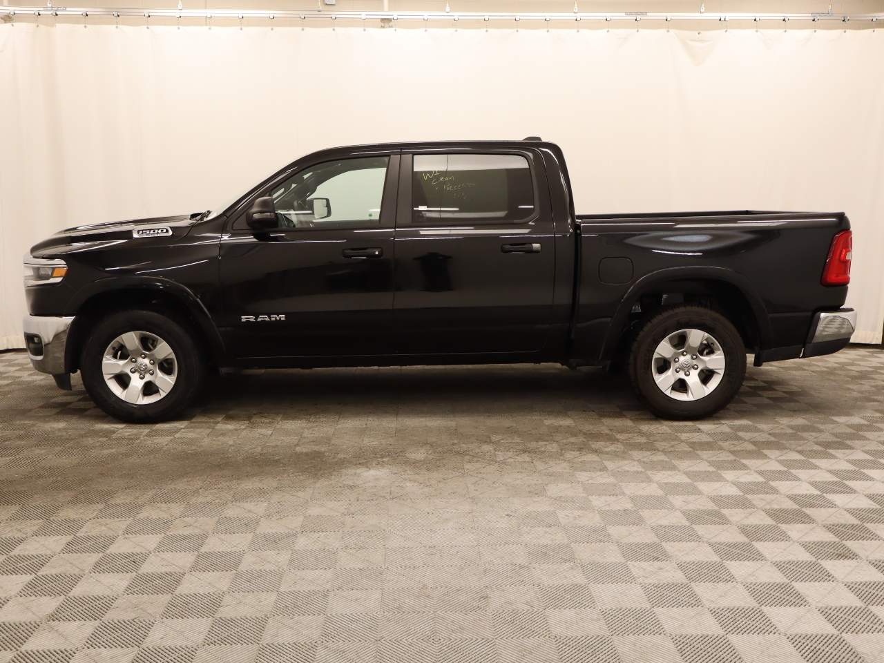 2025 Ram 1500 Big Horn Crew Cab