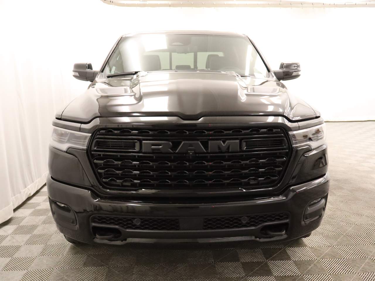 2025 Ram 1500 Crew Cab Limited