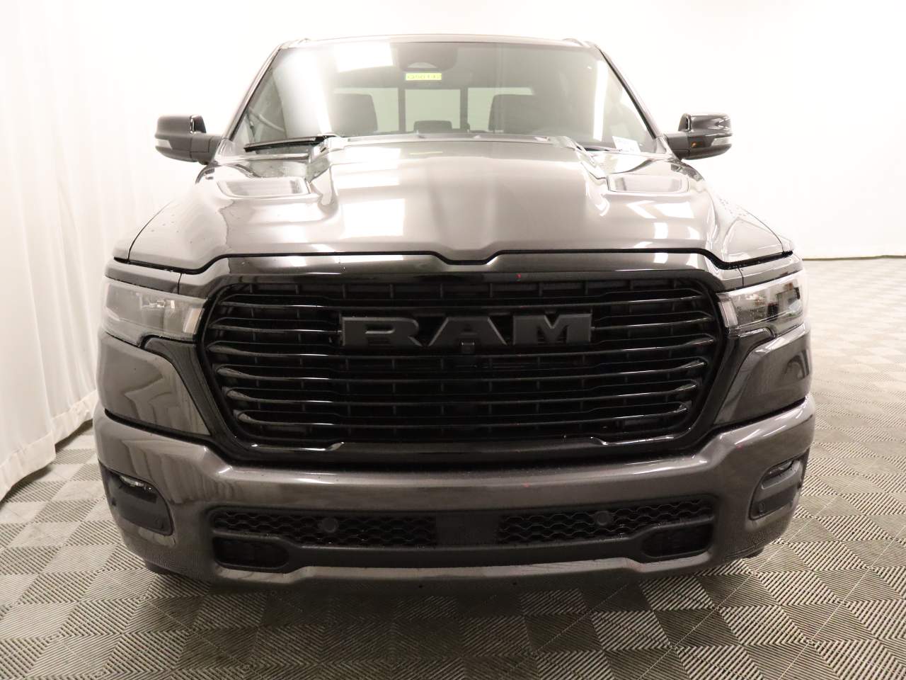 2025 Ram 1500 Crew Cab Laramie