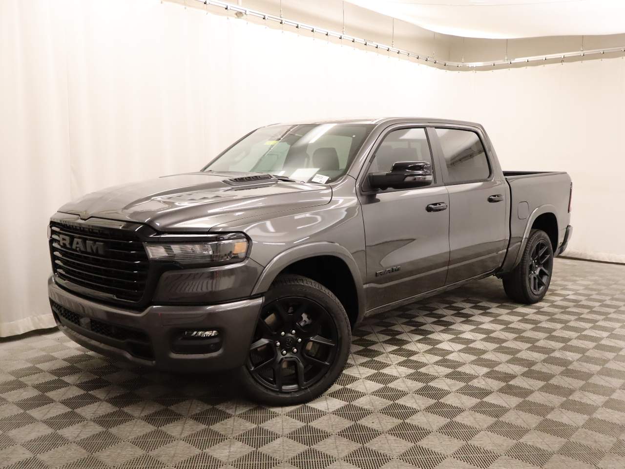 2025 Ram 1500 Crew Cab Laramie