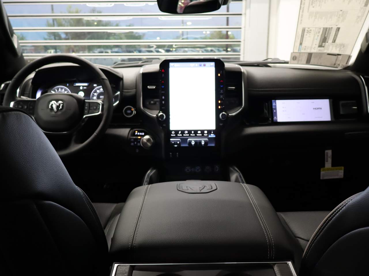 2026 RAM 1500 Laramie - Photo 14