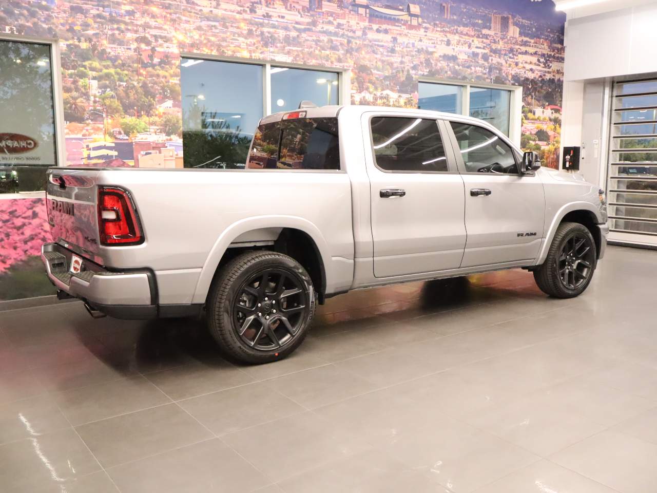 2026 RAM 1500 Laramie - Photo 9