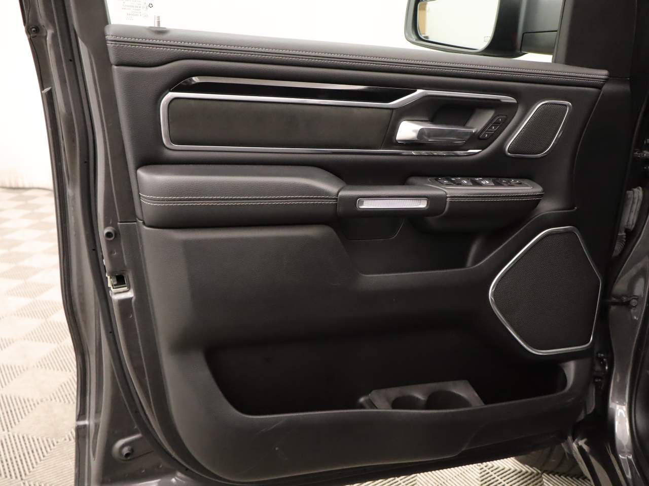 2022 Ram 1500 Laramie Crew Cab