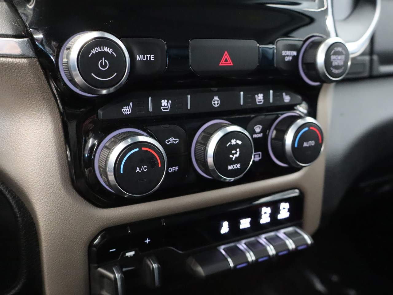 2022 RAM Ram 1500 Pickup Laramie - Photo 17