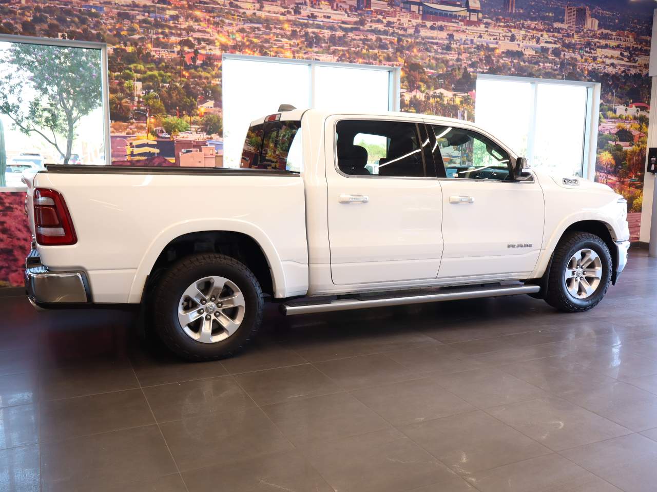 2022 RAM Ram 1500 Pickup Laramie - Photo 8
