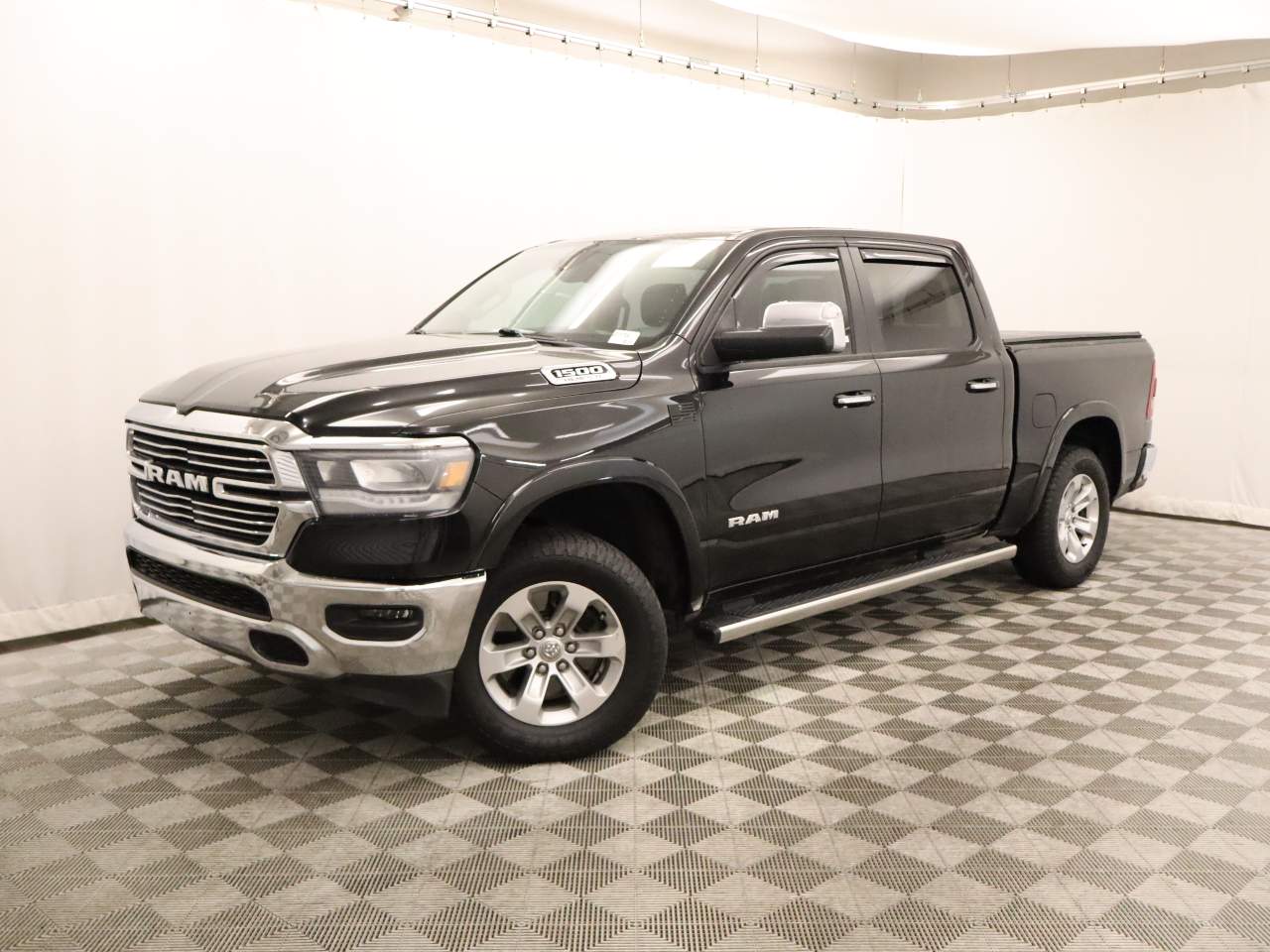 2019 Ram 1500 Laramie Crew Cab