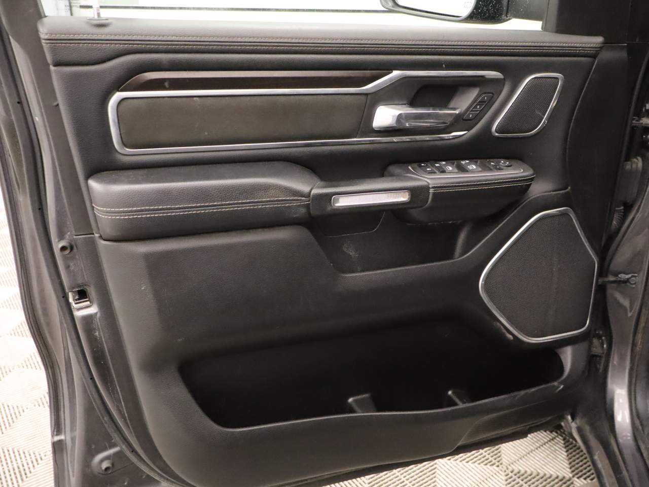 2022 Ram 1500 Laramie Crew Cab