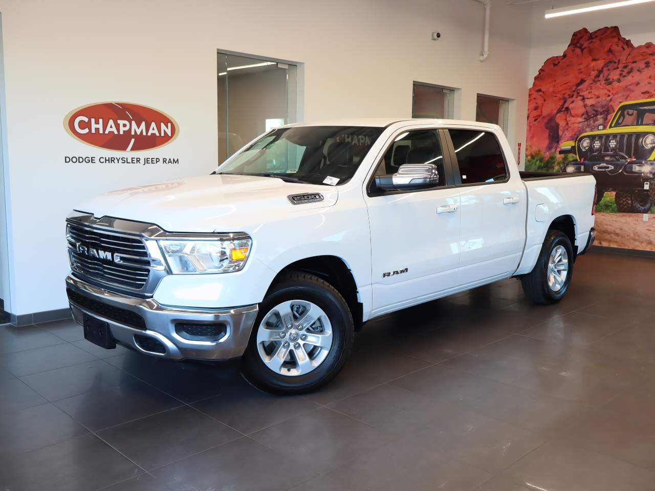 2024 RAM 1500 Laramie 4x4 Crew Cab 5'7's photo