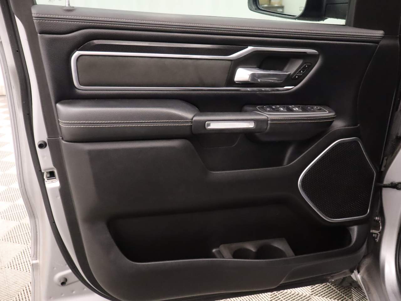 2022 Ram 1500 Laramie Crew Cab