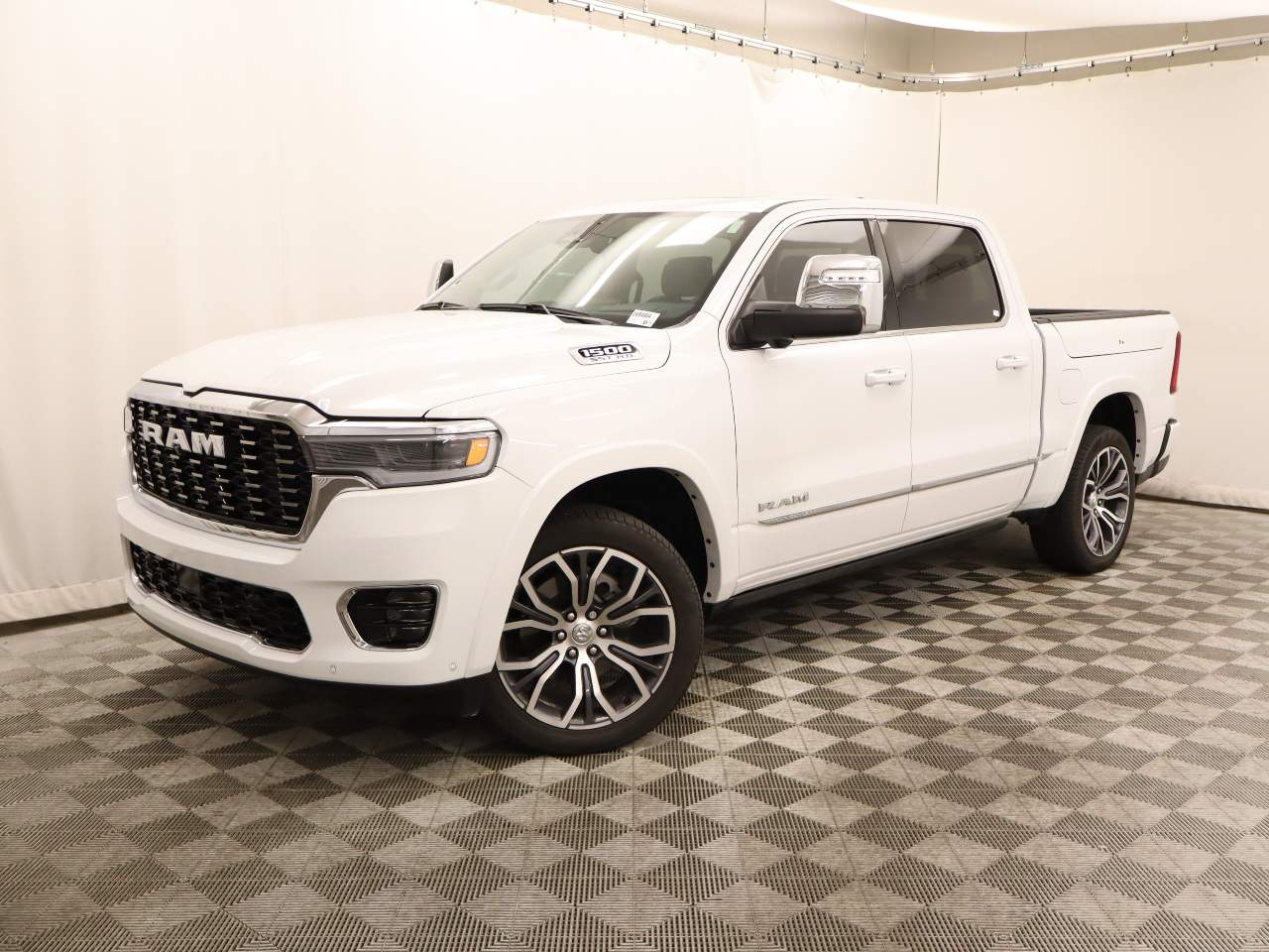2025 Ram 1500 Tungsten Crew Cab