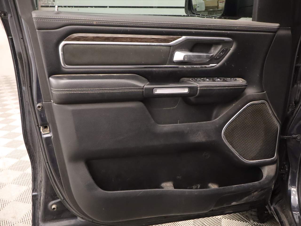 2019 Ram 1500 Laramie Crew Cab
