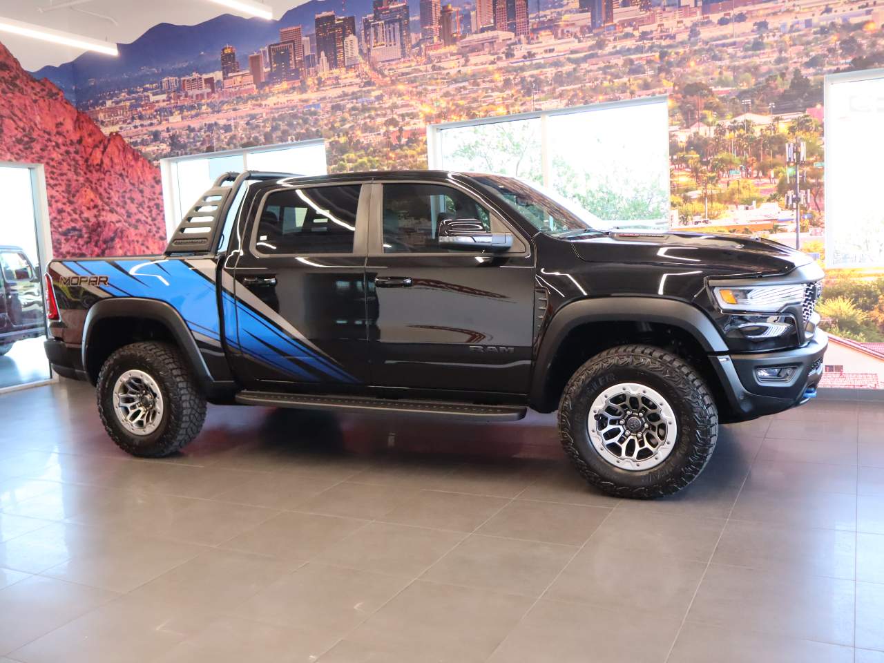 2025 RAM 1500 RHO - Photo 11