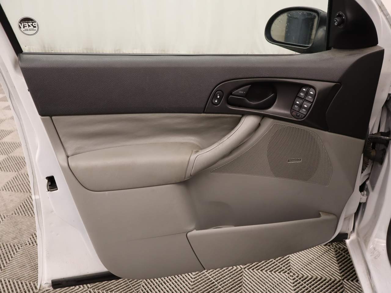 2007 Ford Focus ZX4 S