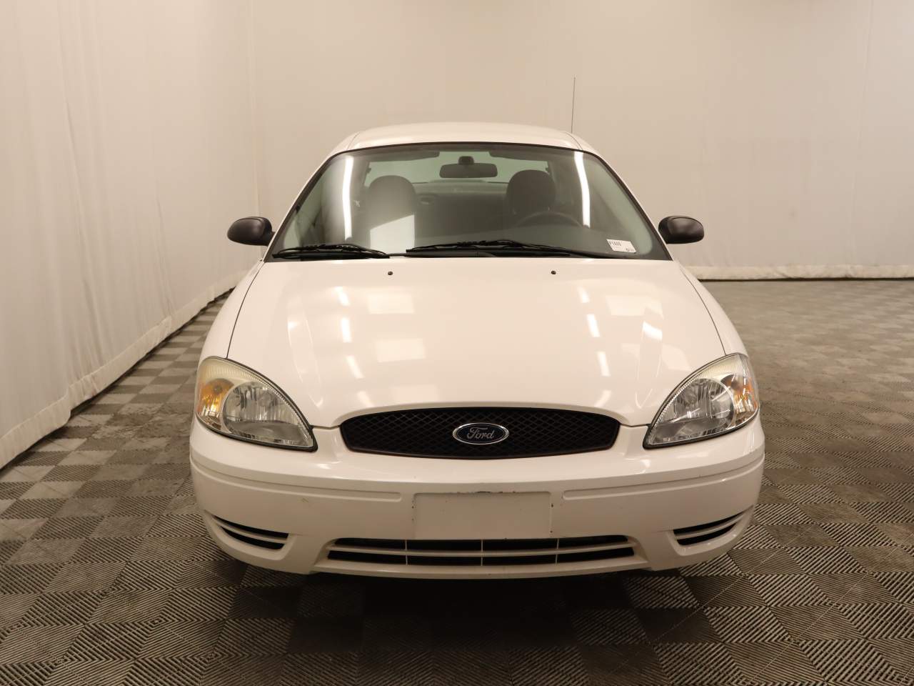 2006 Ford Taurus SE