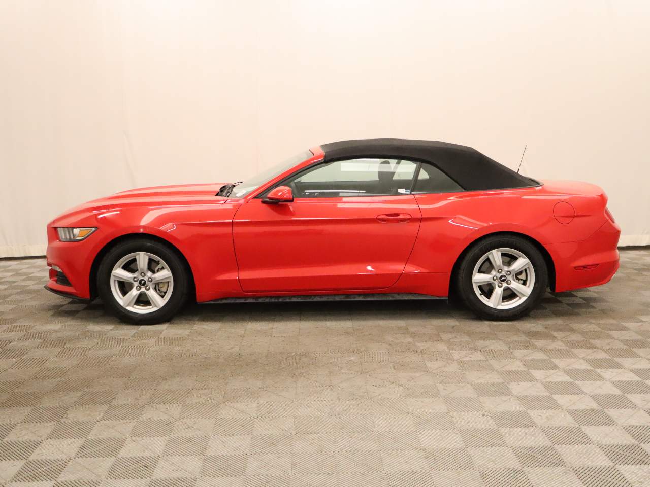 2015 Ford Mustang V6
