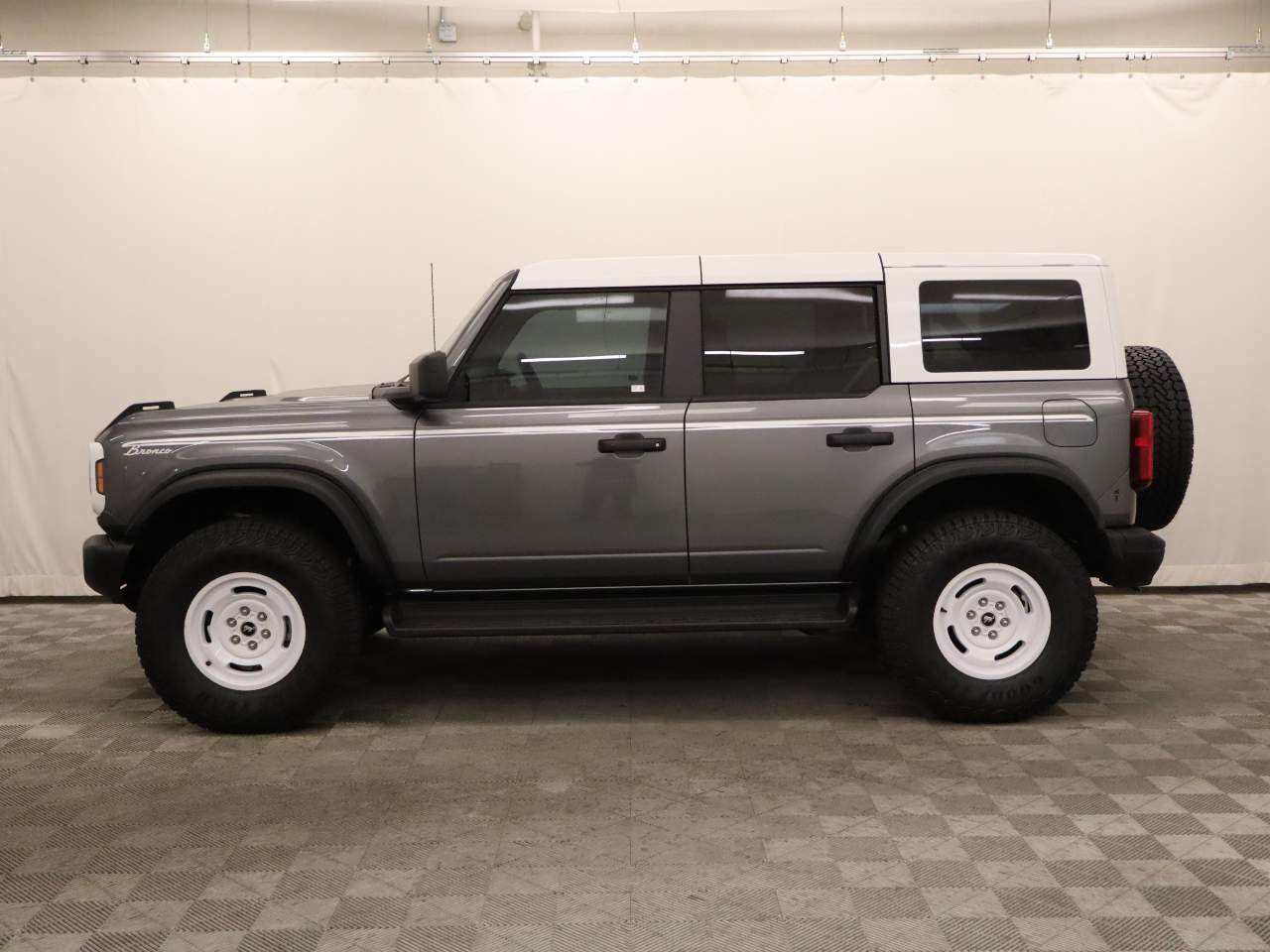 2025 Ford Bronco Heritage Edition