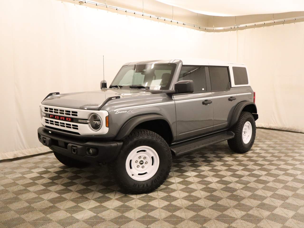 2025 Ford Bronco Heritage Edition