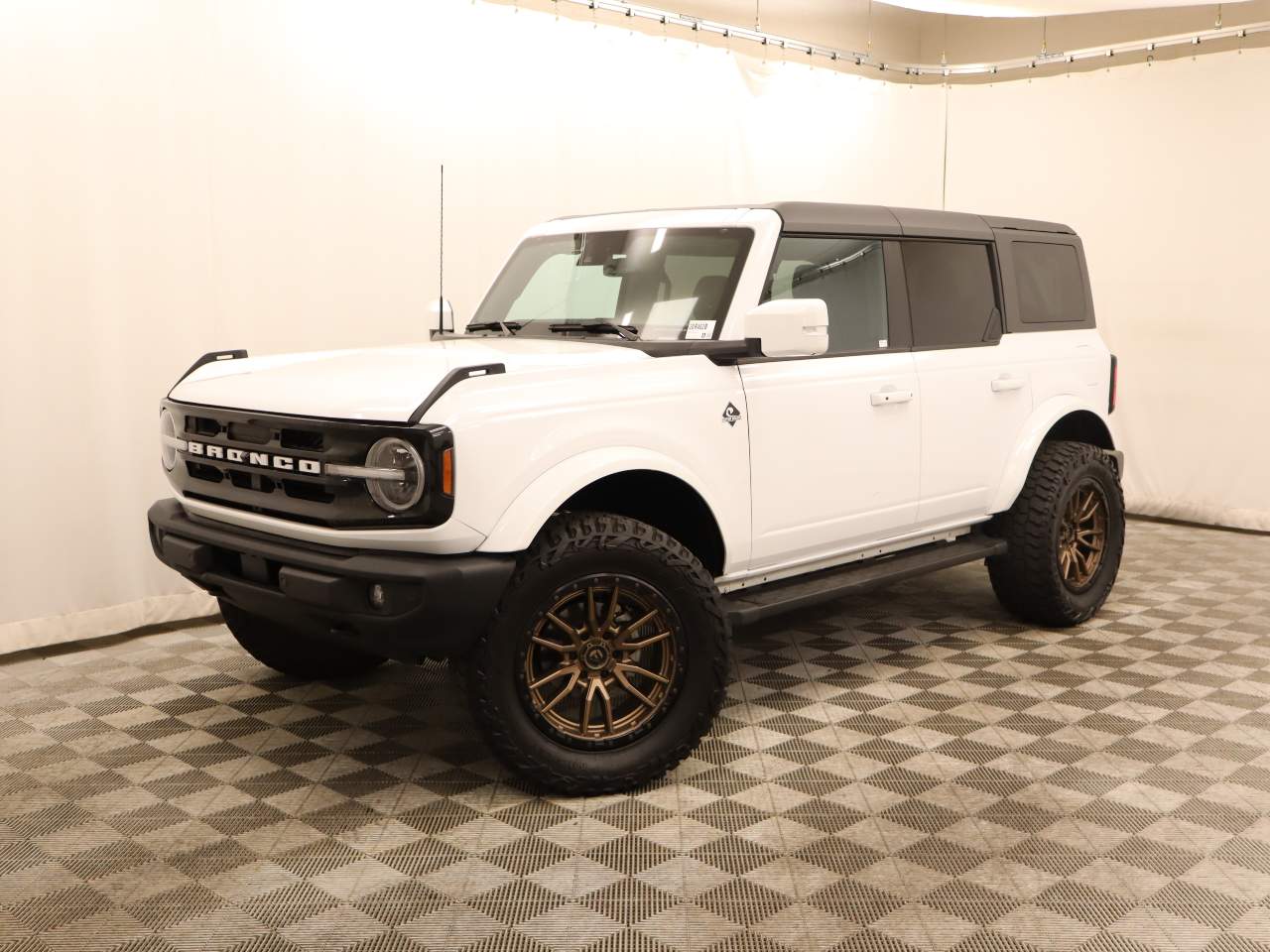 2023 Ford Bronco Outer Banks Advanced