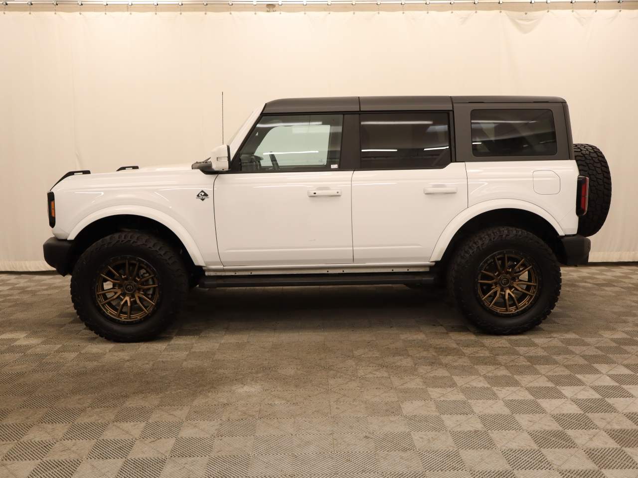 2023 Ford Bronco Outer Banks Advanced