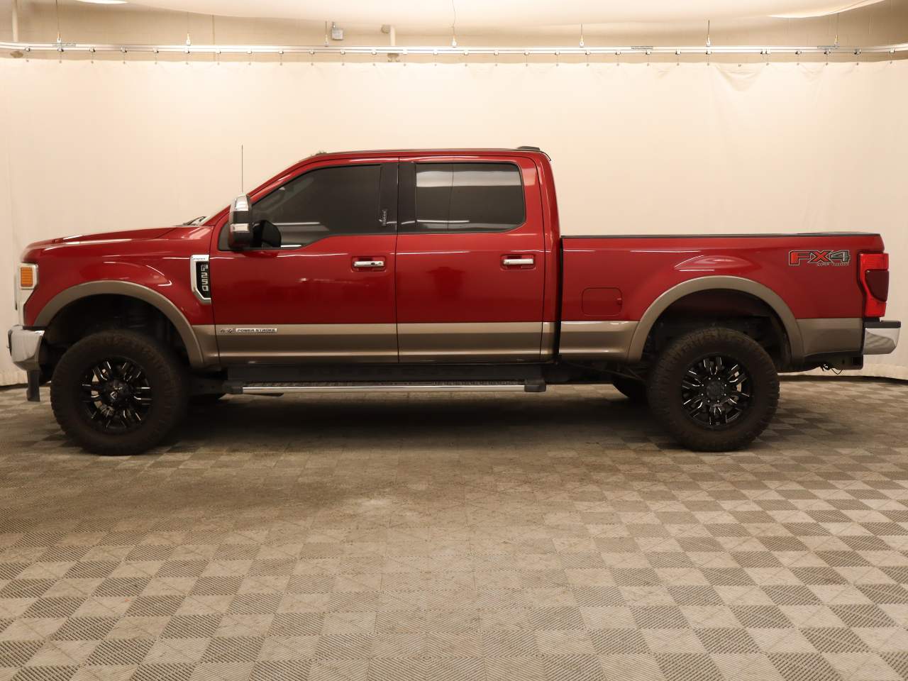 2022 Ford F-250 Super Duty Lariat Crew Cab