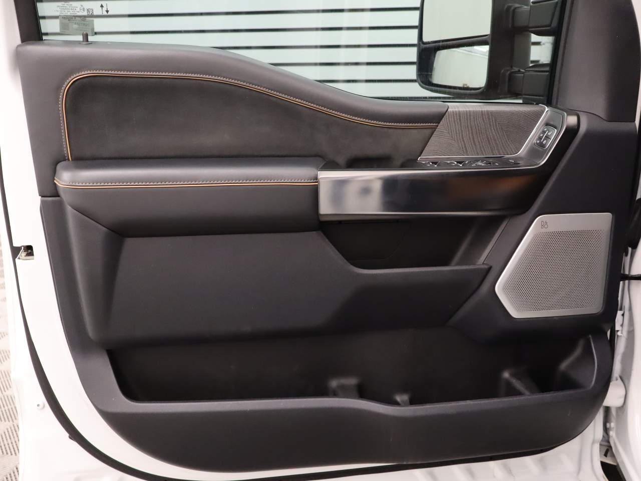 2024 Ford F-250 Super Duty Platinum Crew Cab