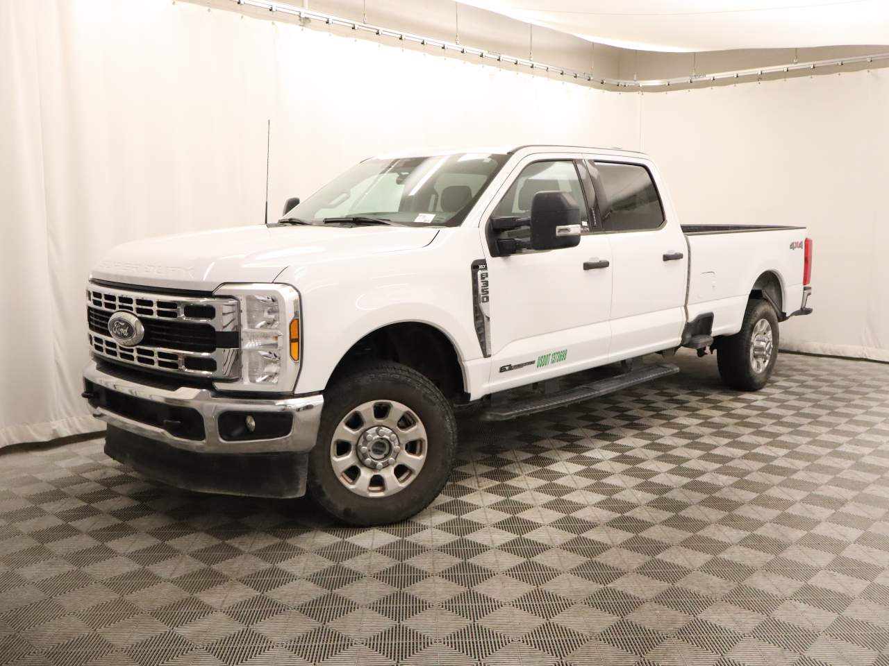 2024 Ford F-350 Super Duty XLT Crew Cab