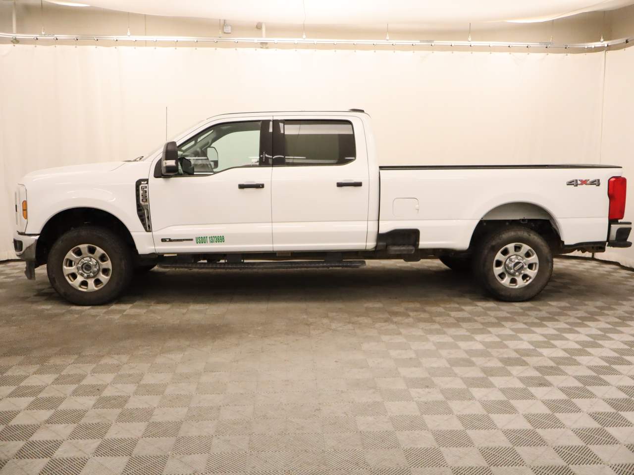 2024 Ford F-350 Super Duty XLT Crew Cab