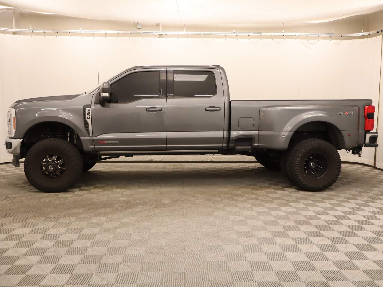 2023 Ford F-350 Super Duty Lariat Crew Cab