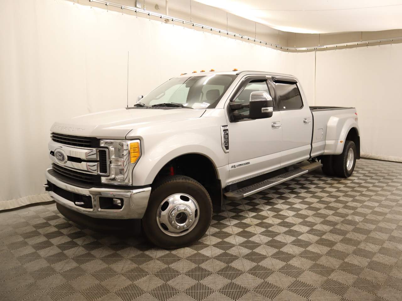 2017 Ford F-350 Super Duty XLT Crew Cab