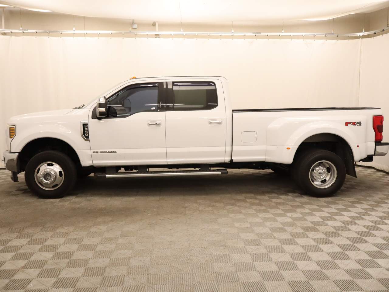 2018 Ford F-350 Super Duty Lariat Crew Cab