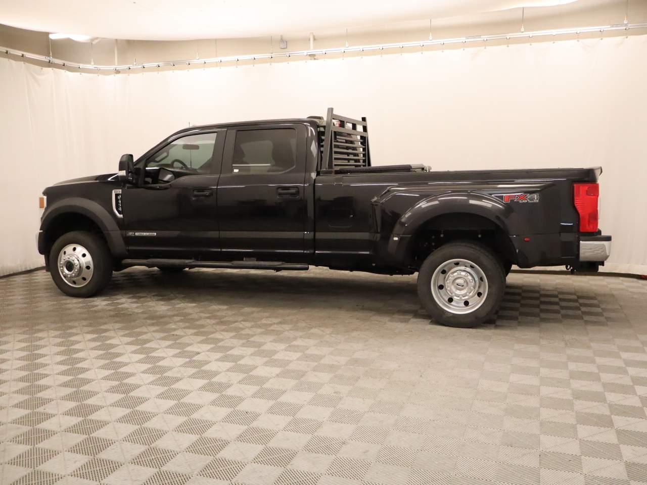 2022 Ford F-450 Super Duty XL Crew Cab