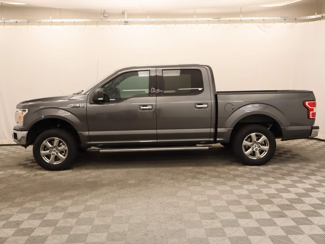 2019 Ford F-150 XLT Crew Cab