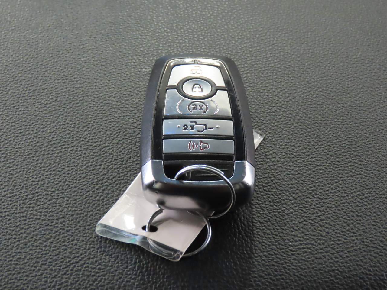 2023 Ford F-150 Lariat Crew Cab