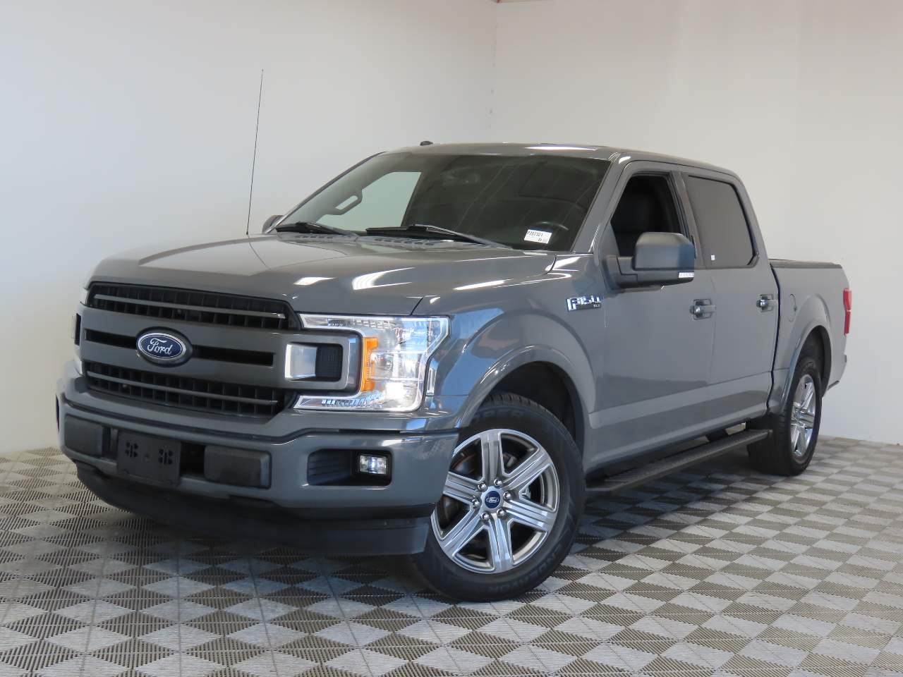2018 Ford F-150 XLT Crew Cab