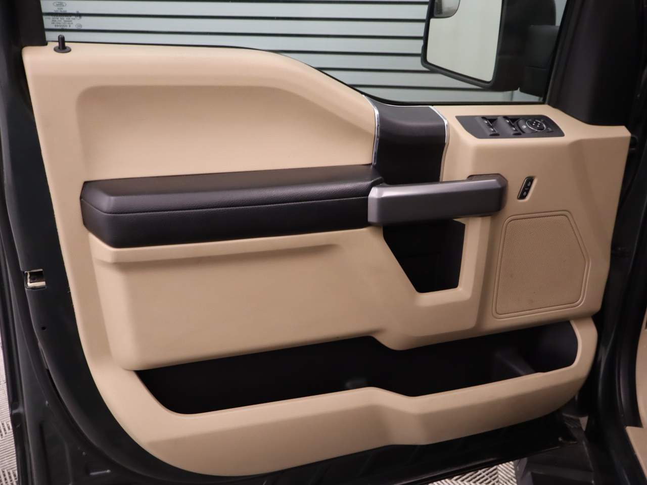 2018 Ford F-150 XLT Crew Cab