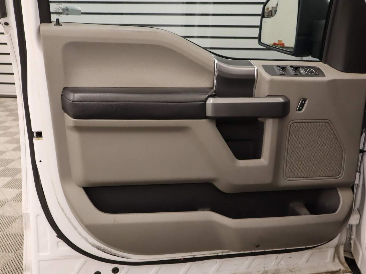 2016 Ford F-150 XLT Crew Cab