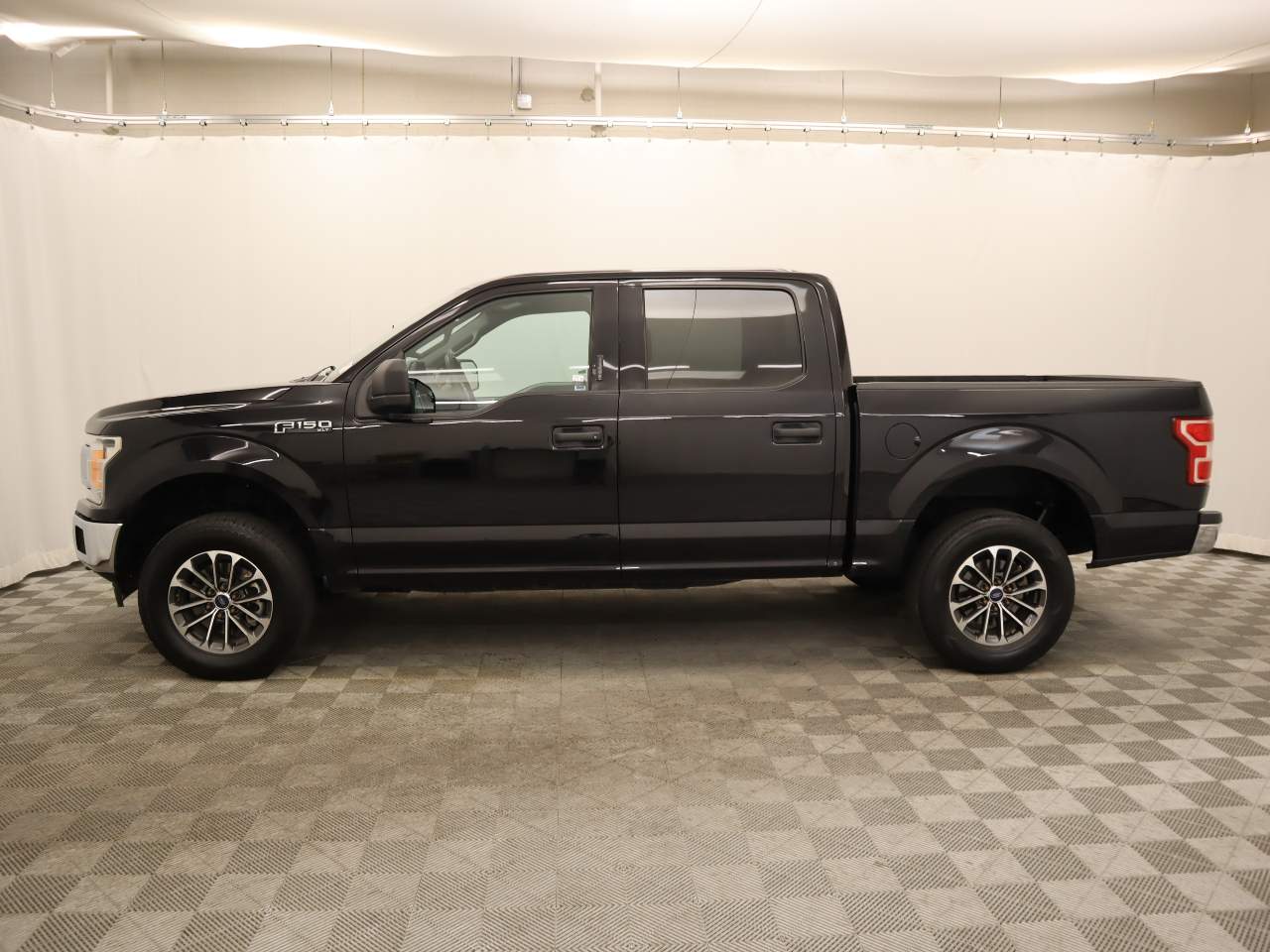 2020 Ford F-150 XLT Crew Cab