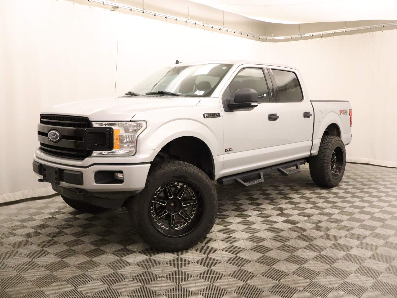 2019 Ford F-150 XLT Crew Cab