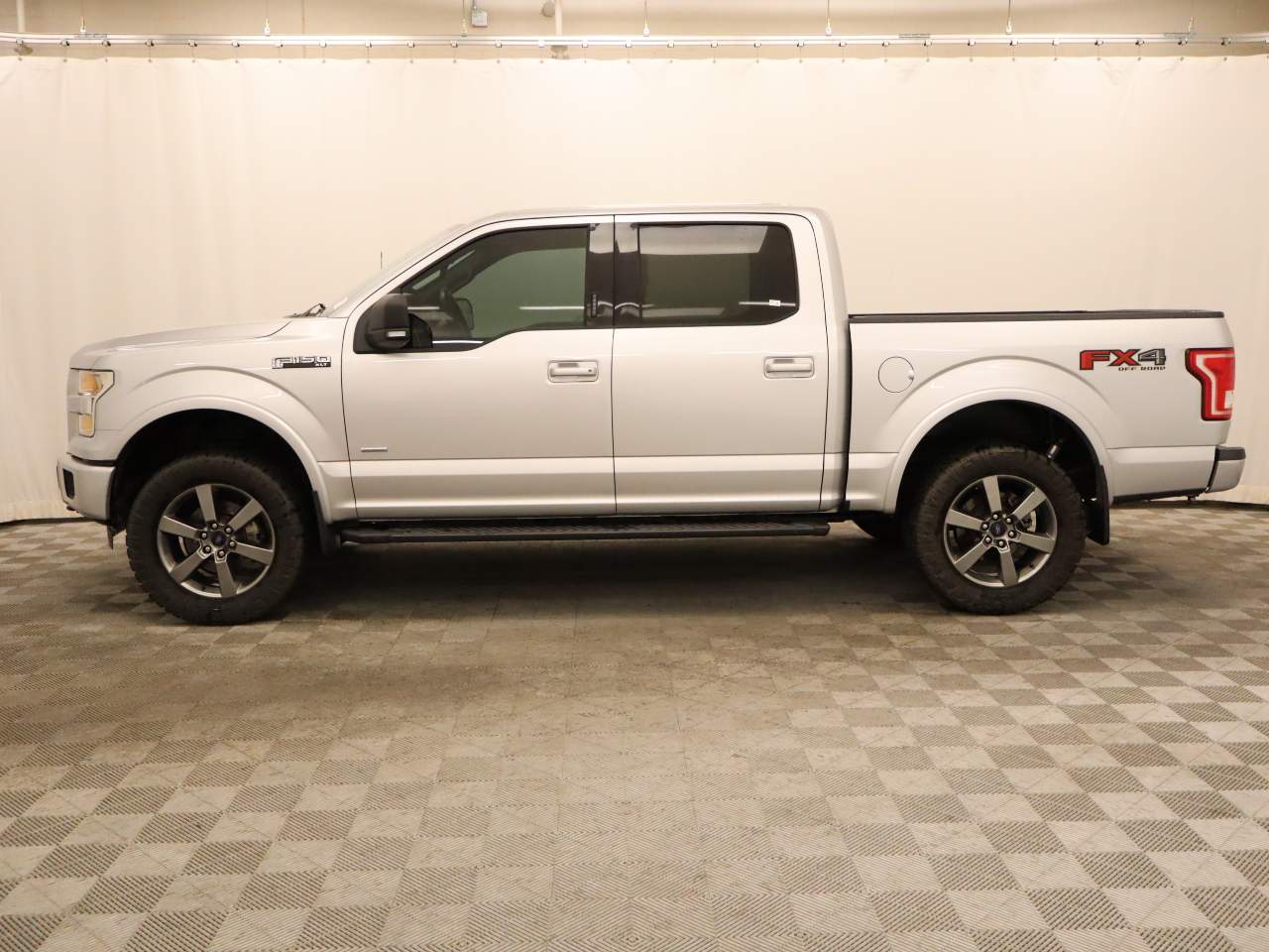 2016 Ford F-150 XLT Crew Cab