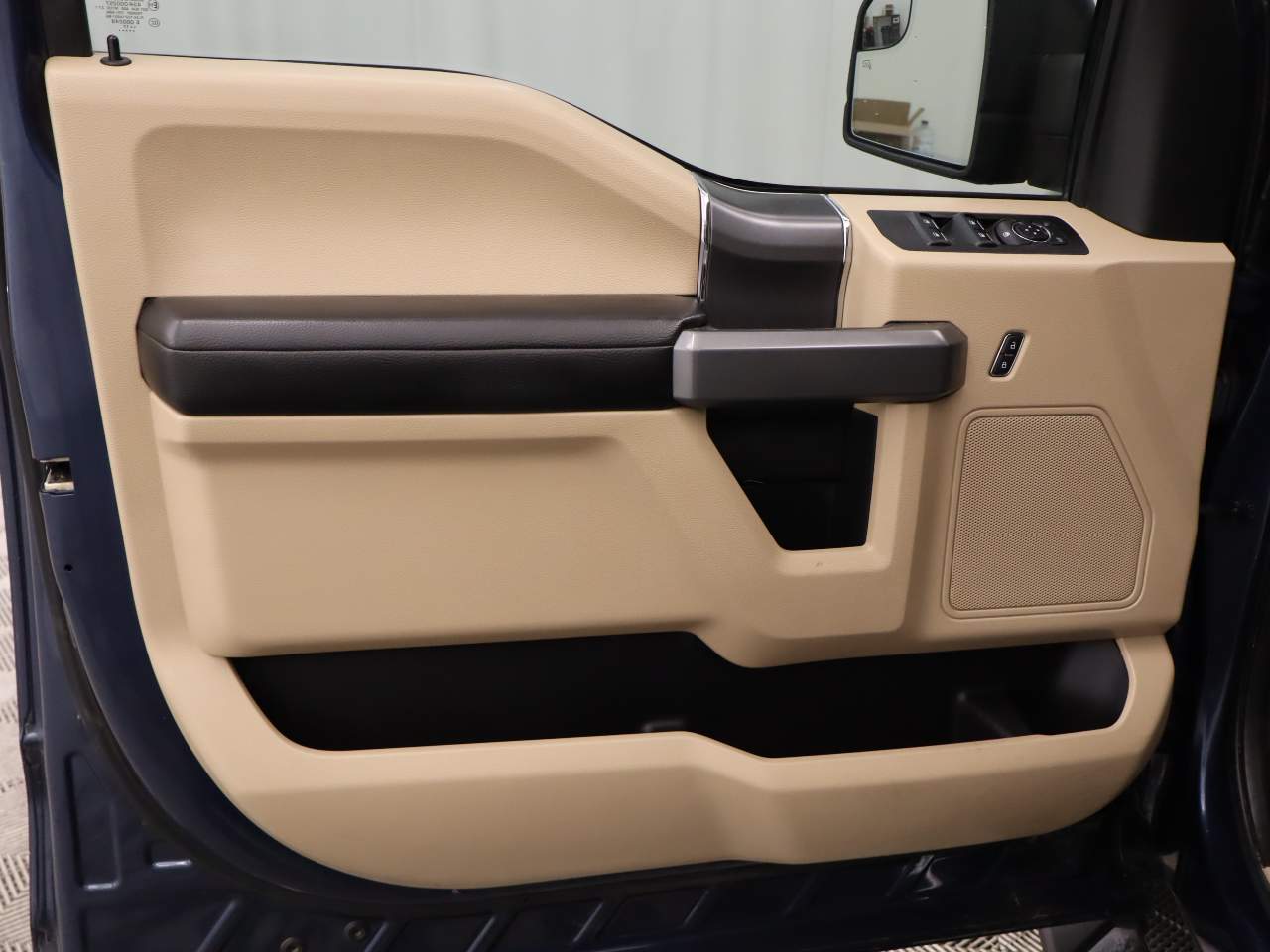 2017 Ford F-150 XLT Crew Cab