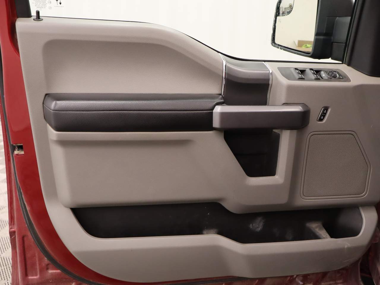 2019 Ford F-150 XLT Crew Cab