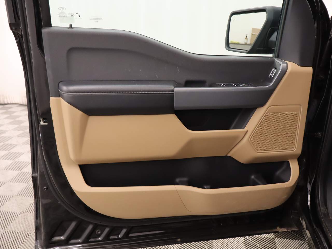 2023 Ford F-150 XLT Crew Cab