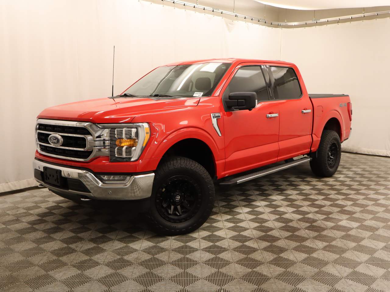 2021 Ford F-150 XLT Crew Cab