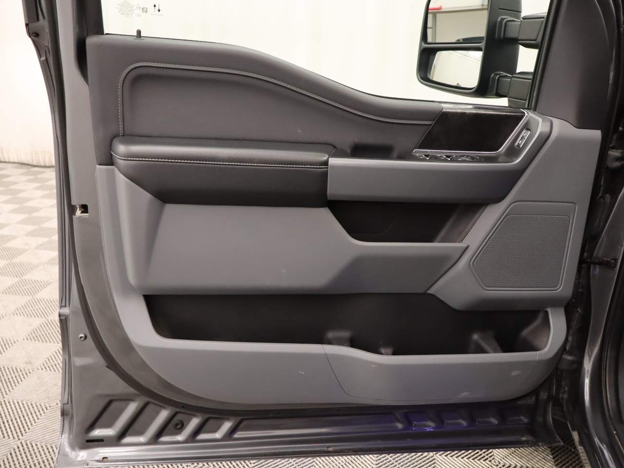 2022 Ford F-150 XLT Crew Cab